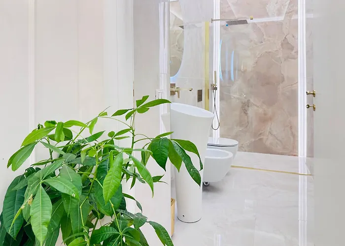 Trevi Fountain Elegant Appartement