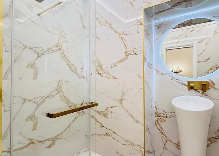 Trevi Fountain Elegant Appartement *